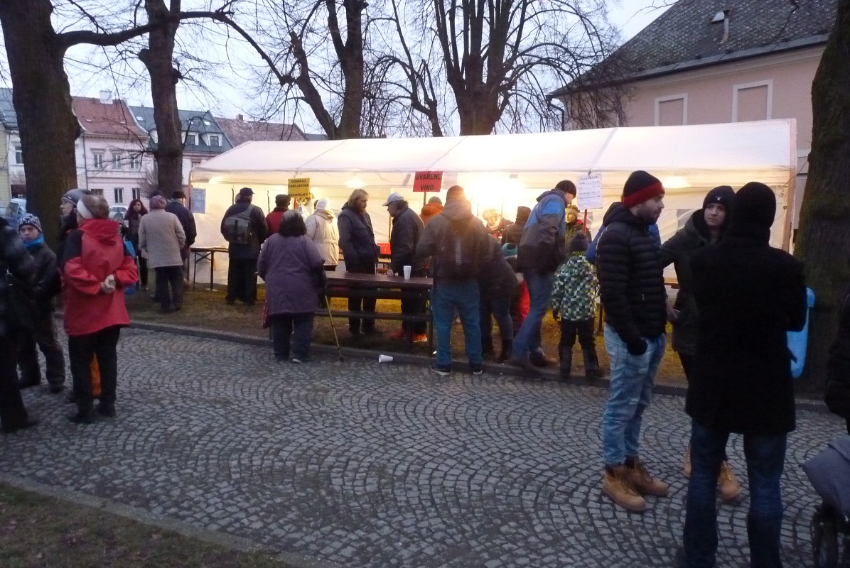 Mikuláš a rozsvěcení vánočního stromu 3.12.2017 Zábřeh