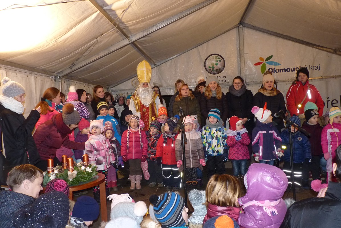 Mikuláš a rozsvěcení vánočního stromu 3.12.2017 Zábřeh