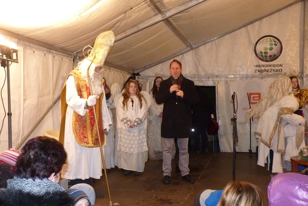 Mikuláš a rozsvěcení vánočního stromu 3.12.2017 Zábřeh